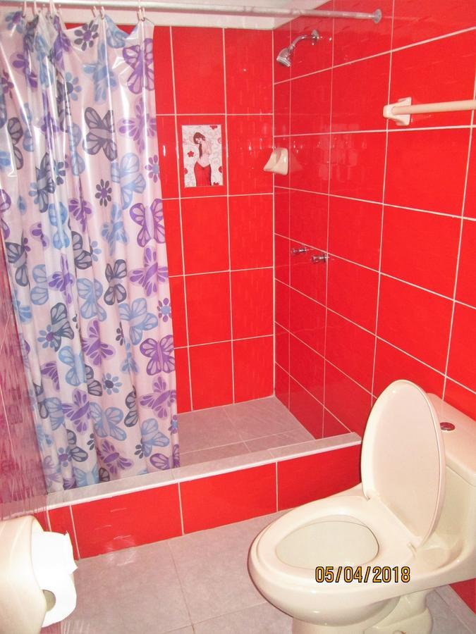 Hostal Caprichos Huacho Exteriér fotografie